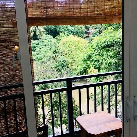 Jenushi Homestay Kandy Zewnętrze zdjęcie