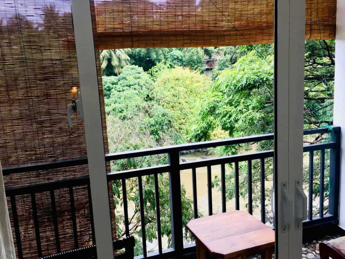 Jenushi Homestay Kandy Zewnętrze zdjęcie
