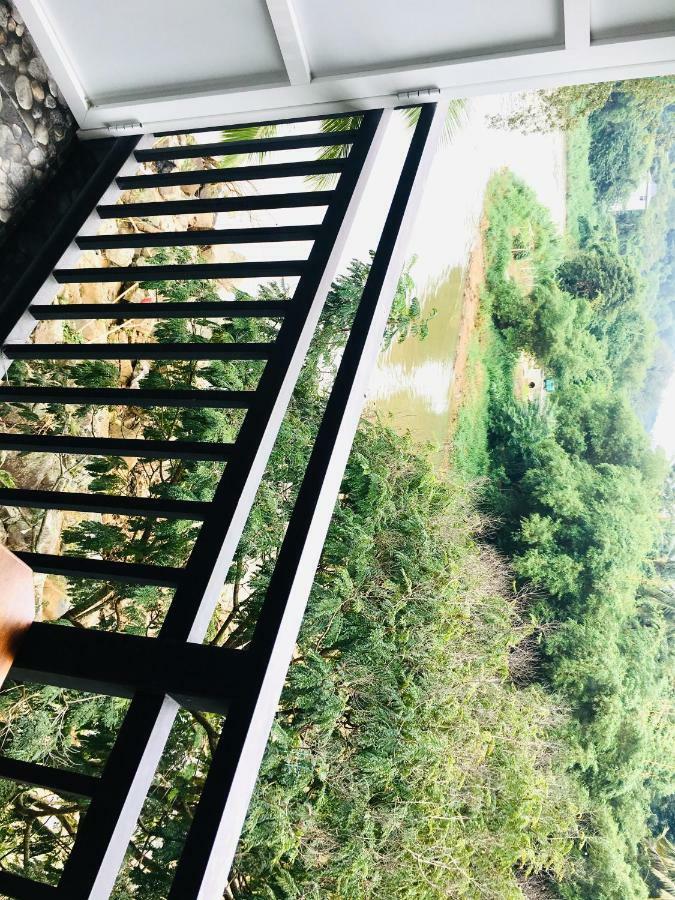 Jenushi Homestay Kandy Zewnętrze zdjęcie