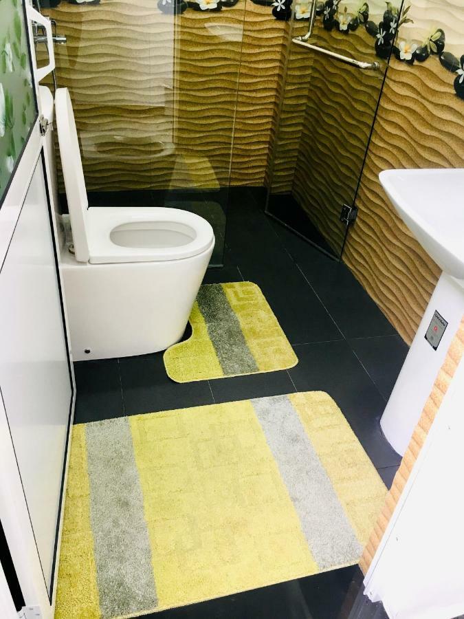 Jenushi Homestay Kandy Zewnętrze zdjęcie