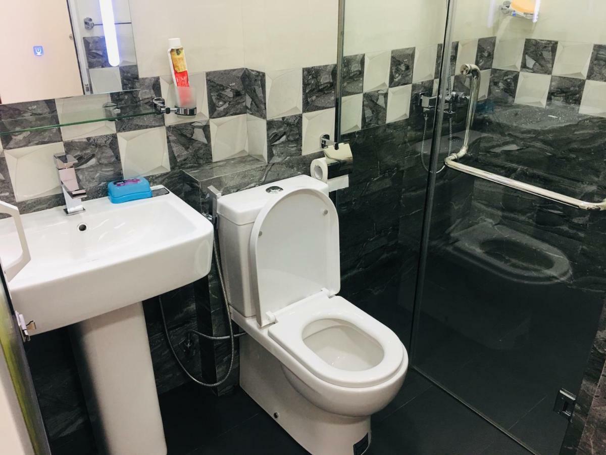 Jenushi Homestay Kandy Zewnętrze zdjęcie