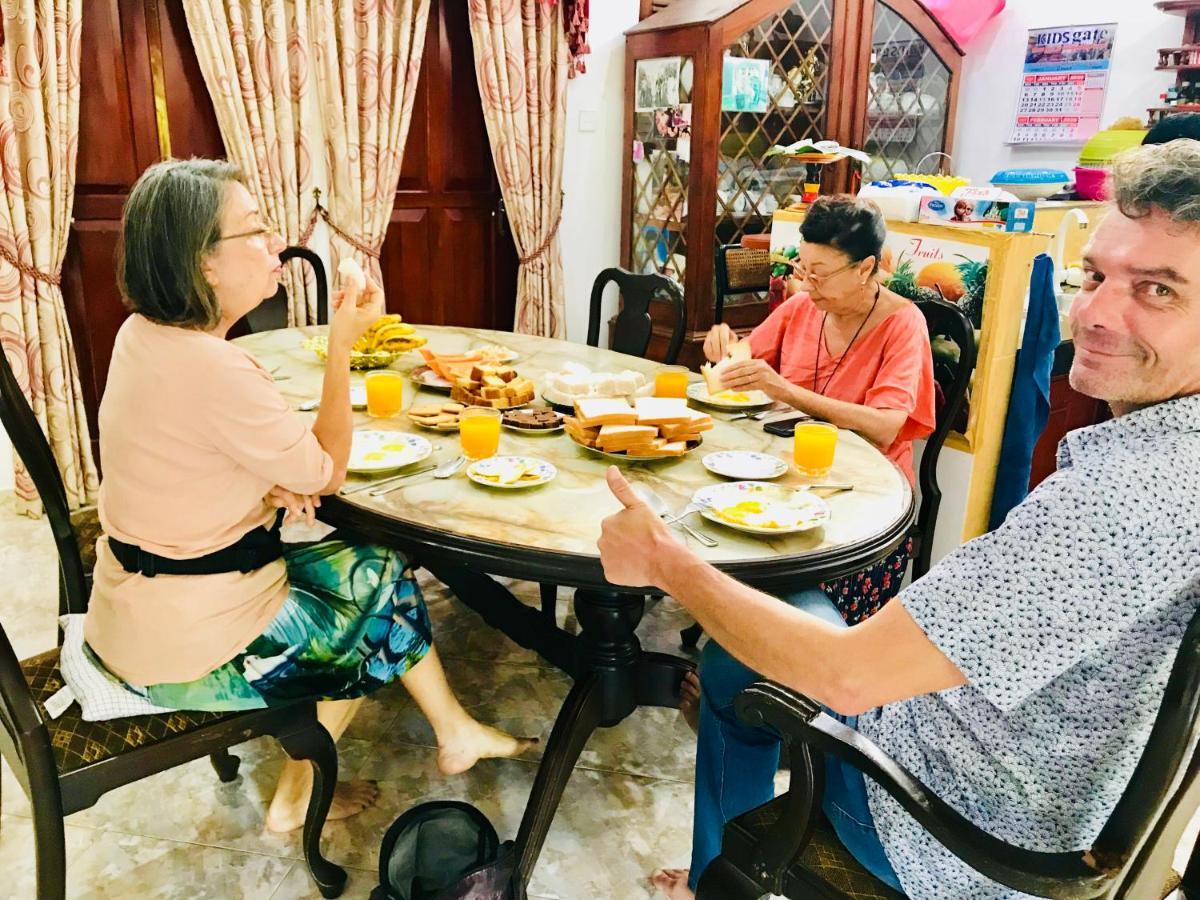 Jenushi Homestay Kandy Zewnętrze zdjęcie
